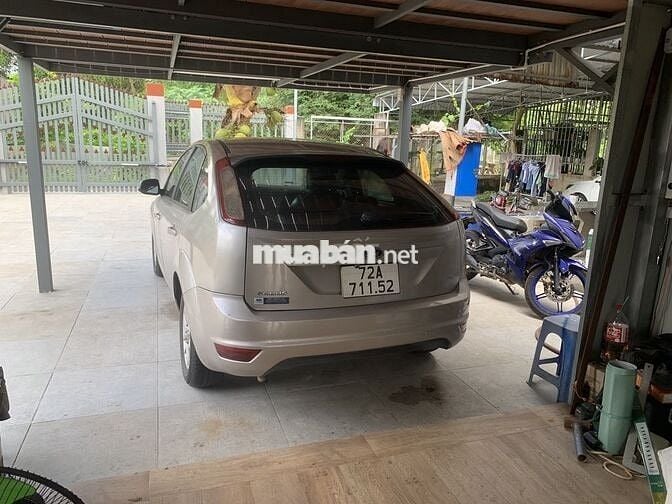 Ford Focus 2009 Tự động Vàng cát