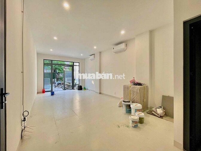 Cho Thuê Mặt Bằng 40m2 + có thể ngủ ở lại + đường ô tô