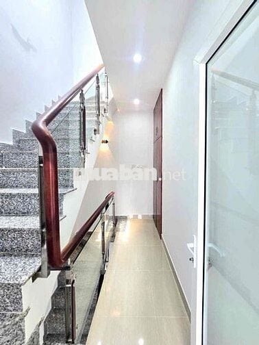 🔥 🔥 Nhà mặt tiền xe hơi ,xe hơi Ngủ trong nhà, gần Phú Mỹ Hưng quận 🔥