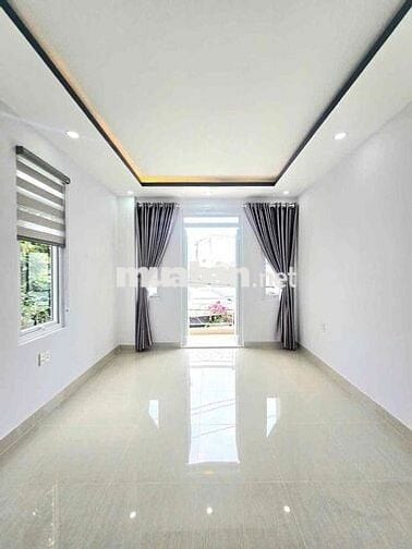 🔥 🔥 Nhà mặt tiền xe hơi ,xe hơi Ngủ trong nhà, gần Phú Mỹ Hưng quận 🔥