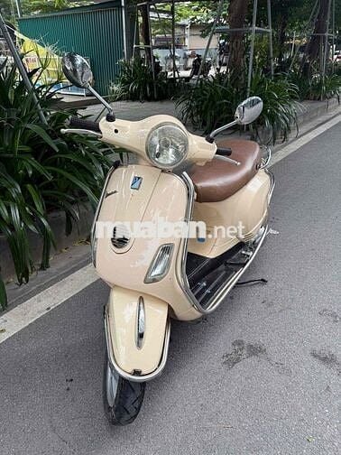 Piaggio Vespa LX biển Hà Nội