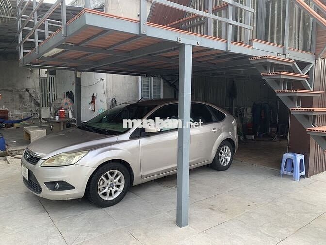 Ford Focus 2009 Tự động Vàng cát