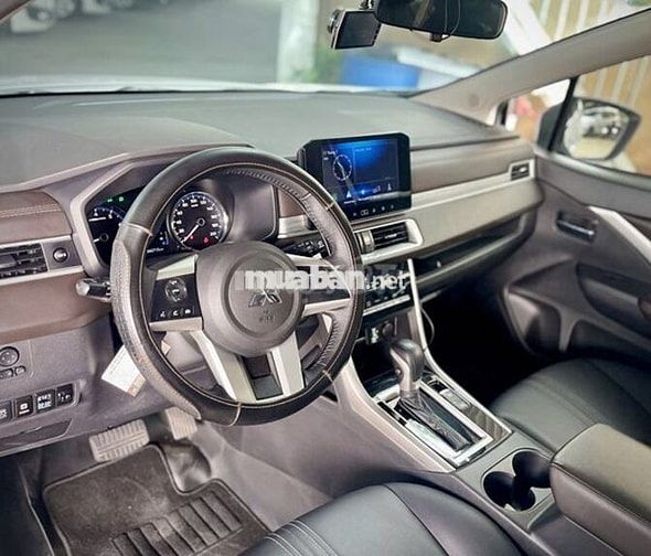 Mitsubishi Xpander Premium 2025 7 chỗ - 42.000km