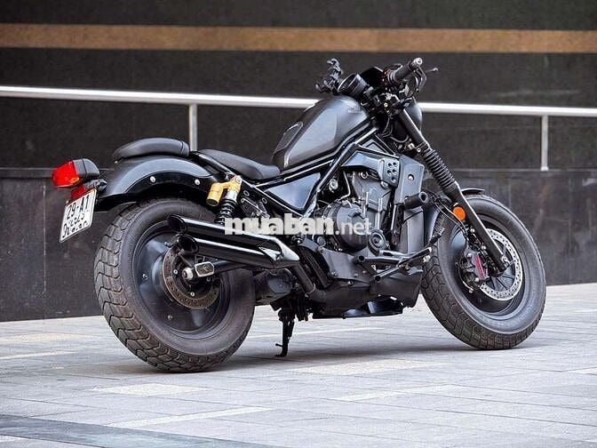 Honda REBEL500 20.000 KM Đen