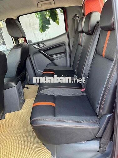 Ford Ranger Dầu 5 chỗ màu Đỏ