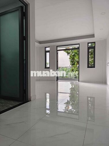 cho thuê nhà khu biệt thự đồng danh có sân đậu xe hơi nhà mới ở ngay