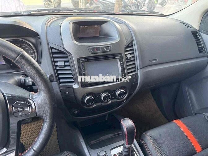 Ford Ranger Dầu 5 chỗ màu Đỏ