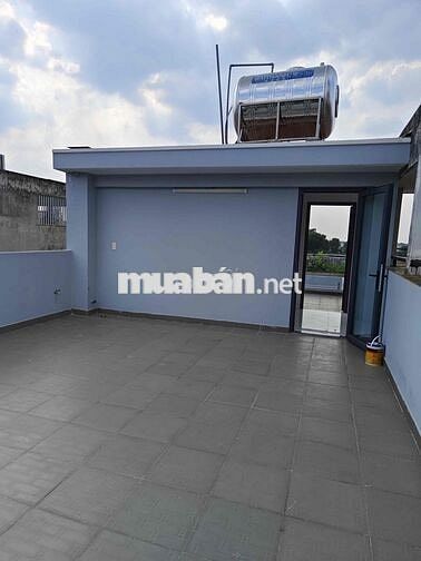 cho thuê nhà khu biệt thự đồng danh có sân đậu xe hơi nhà mới ở ngay