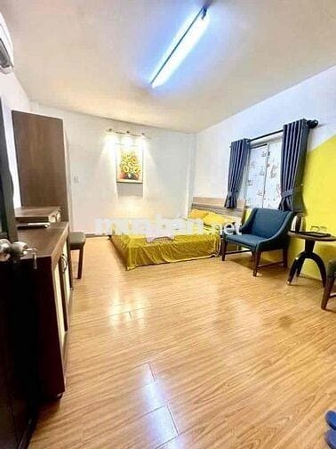 SIÊU PHẨM PENTHOUSE GIÁ 7 TRIỆU BAN CÔNG LỚN