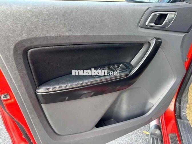 Ford Ranger Dầu 5 chỗ màu Đỏ