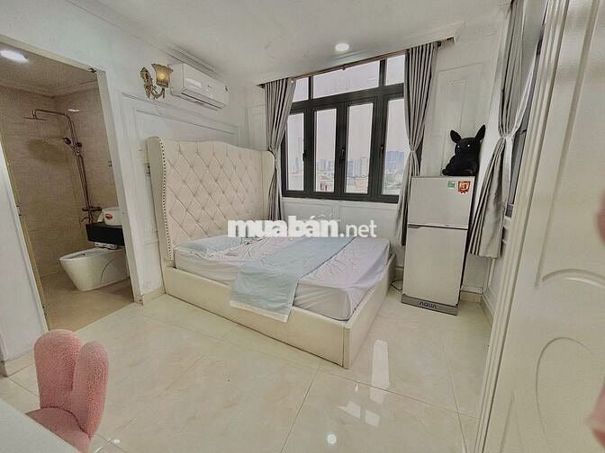 PHÒNG TẦNG CAO - CỬA SỔ THOÁNG - VIEW ĐẸP