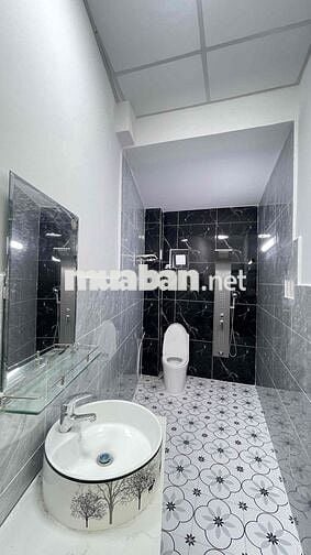 Bán nhà 2 tầng Hà Huy Giáp Q12, 68m2, ngang 6m hiếm, hẻm xe hơi thông