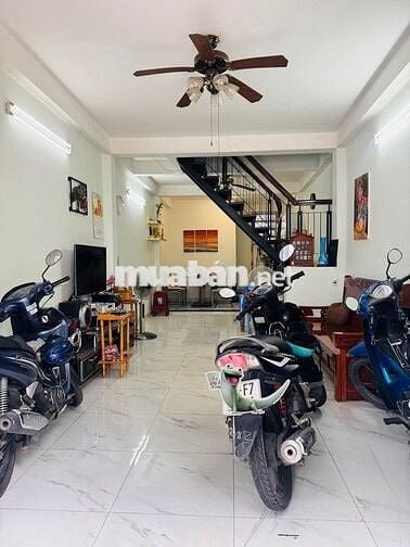 Nhà hẻm Ô tô 2 chiều, 42m2 gần chợ Bà Chiểu, BV Gia Định chỉ 4,7 tỷ.