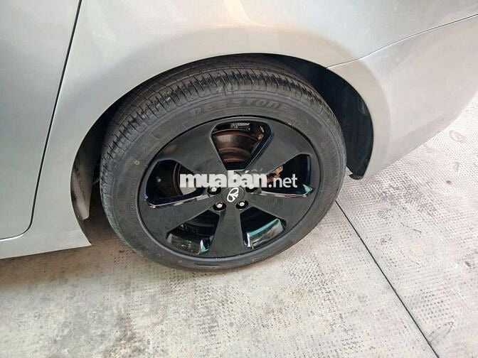 Daewoo Lacetti CDX Bạc Tự động