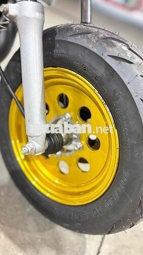 Kawasaki KS2 Trắng, Đỏ, Xanh IRC Thái Lan