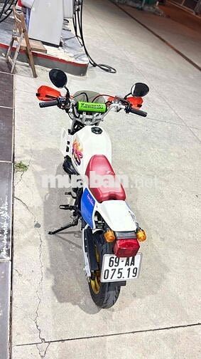 Kawasaki KS2 Trắng, Đỏ, Xanh IRC Thái Lan