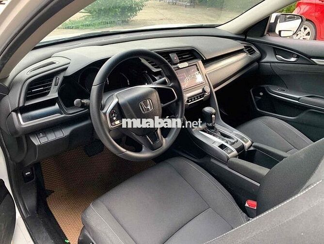 Honda Civic E 2019 Trắng 45.000 Km
