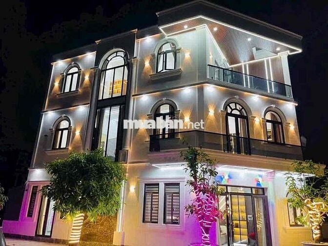 nhà phố hoàn công nội thất siêu hiện đại