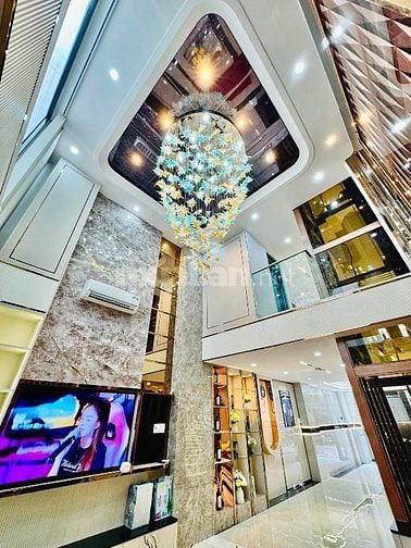 Siêu phẩm 5 Lầu THANG MÁY tuyệt đẹp Cao cấp đường rộng 12m Phạm Văn Bạ