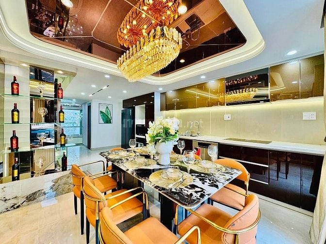 Siêu phẩm 5 Lầu THANG MÁY tuyệt đẹp Cao cấp đường rộng 12m Phạm Văn Bạ
