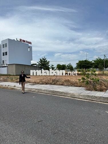 Lô đẹp ngang 6m khó kiếm được - KDC Tân Đô