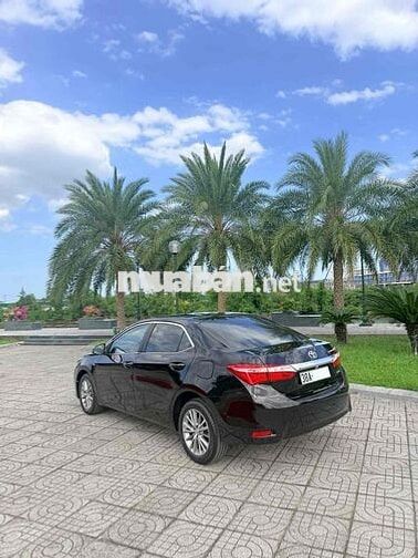 Toyota Corolla Altis 1.8G 2014 Đen 11 vạn km
