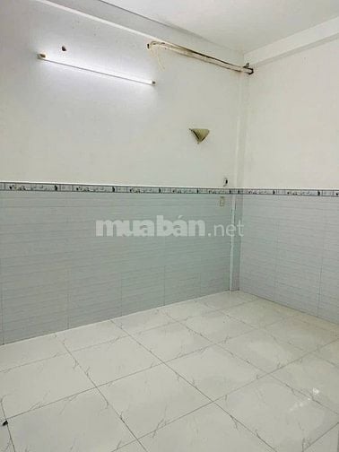 Bán nhà chia tài sản ngay chợ Bờ Ngựa giá chưa đến 2tỷ