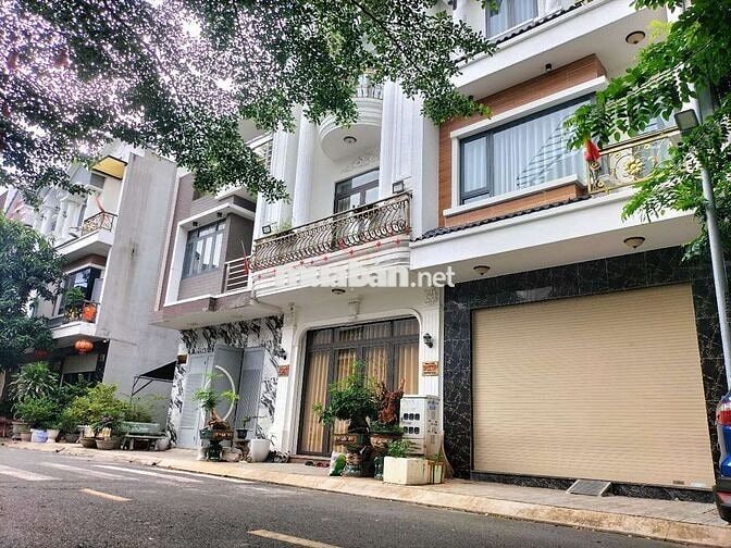 💥💥 loaloa giảm sốc 650t bán gấp nhà đẹp lắm phải nhanh ạ 