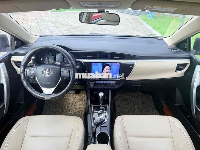 Toyota Corolla Altis 1.8G 2014 Đen 11 vạn km