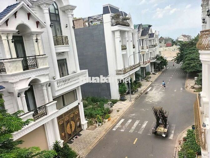 💥💥 loaloa giảm sốc 650t bán gấp nhà đẹp lắm phải nhanh ạ 