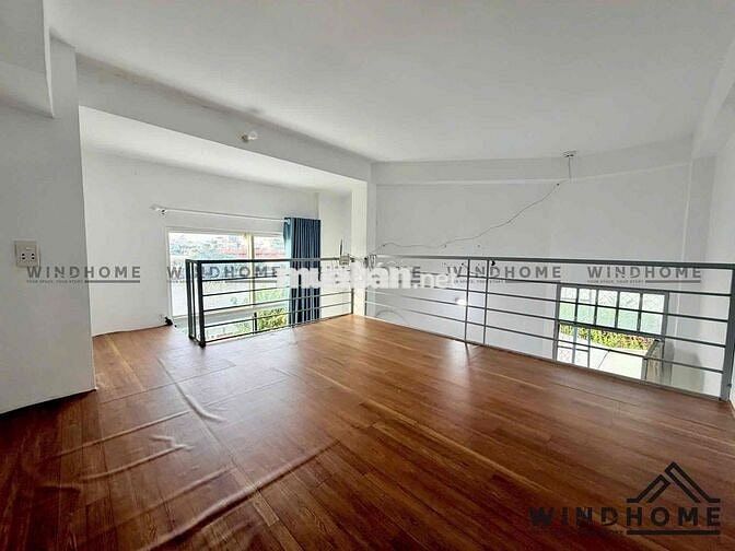 Phòng Ban Công Cửa Sổ Trời Gác Cao Kế Bên UFM Cầu Tân Thuận KCX