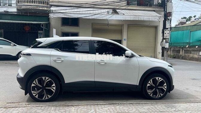 VinFast VF6 Plus 2025 Trắng 30000 km