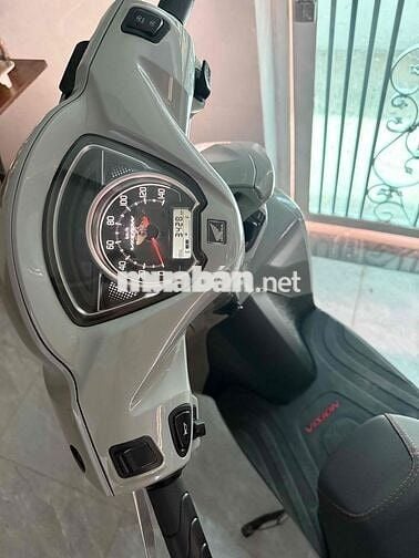 Honda Vision 2024 Xám