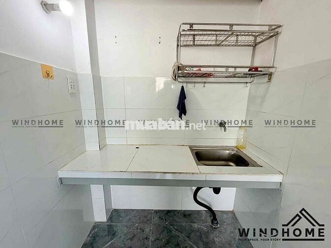 Phòng Ban Công Cửa Sổ Trời Gác Cao Kế Bên UFM Cầu Tân Thuận KCX