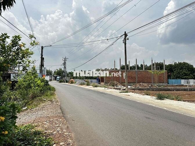 Đất Thổ Cư - Mặt Tiền Chính - Sát Chợ Bàu Hàm