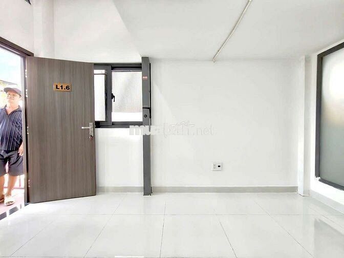 Cho thuê căn hộ thuận tiện ra ngã tư bình thái. Có ban công, mới xây