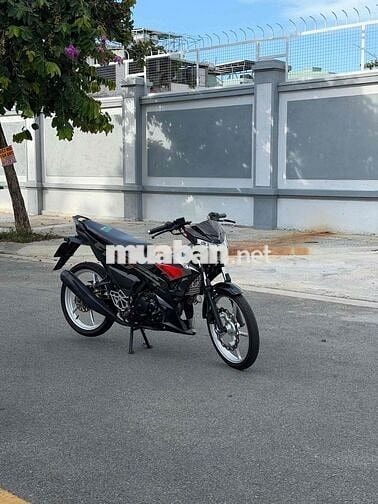 Suzuki Raider Đen