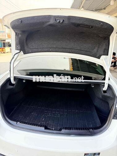 Mazda 6 2016 2.5 Bản Full Trắng