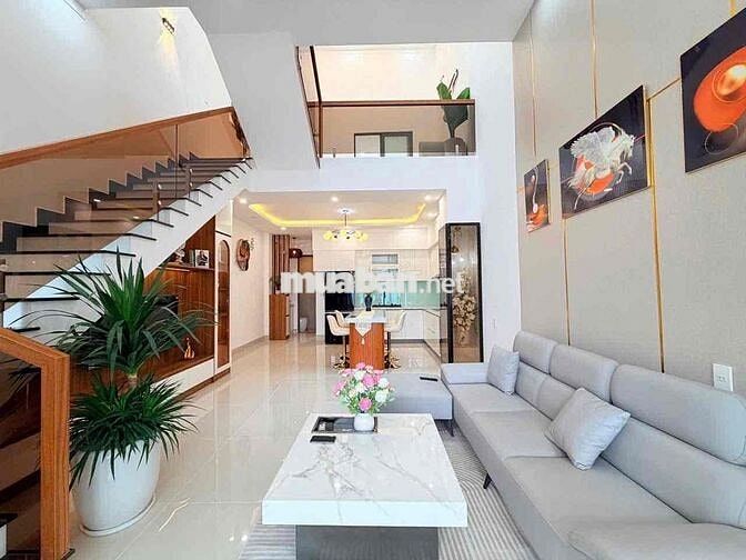 Nhà full nội thất trung tâm cây số 3 - Mặt Tiền Lê Minh Xuân