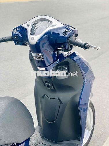 lead 4val 12/2015 odo 1700km