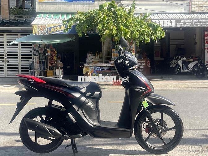 Honda Vision Sporty Edition Đen 2023.Khoá ga