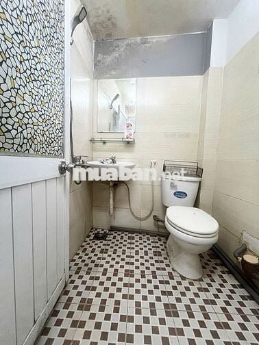Phòng có gác giá 4tr5 đường Tô Hiến Thành Quận 10 gần CV Lê Thị Riêng