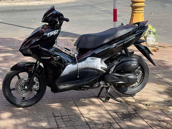 AirBlade "AB" 150 2022-23 Đen Bóng, Phanh ABS, có hỗ trợ góp 