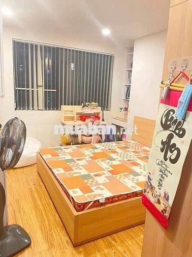Bán CC 3PN, 2WC, 80m2 tại Tòa B Vinaconex 2, view đẹp, uy tín