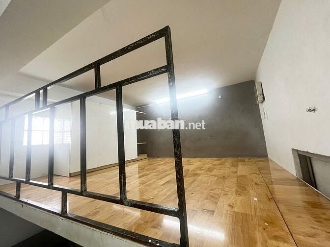 Phòng có gác giá 4tr5 đường Tô Hiến Thành Quận 10 gần CV Lê Thị Riêng