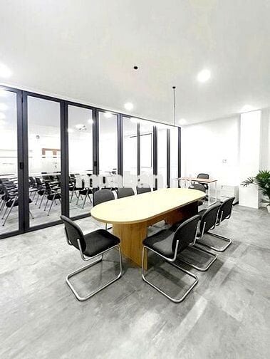 HOT Cho Thuê MT Phan Xích Long 5.7x21m 3 Tầng  DTSD 350m2  Giá 40 Tr