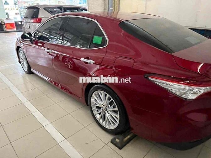Toyota Camry 2.5G 2021 Đỏ 60.000 km
