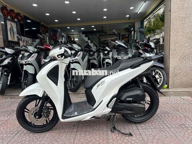 Honda SH 125i 2017 Smartkey Trắng Đen Chính Chủ