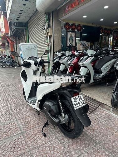 Honda SH 125i 2017 Smartkey Trắng Đen Chính Chủ