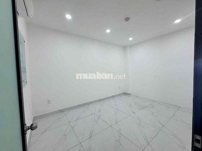 Cho thuê văn phòng KĐT Vạn Phúc 100m2 15 triệu/tháng